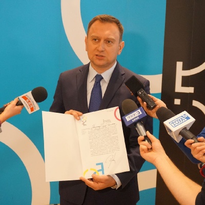 Minister Zalewska winna sytuacji w oświacie
